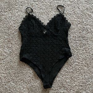 H&M Stretchy Floral Lace Bodysuit Size Large